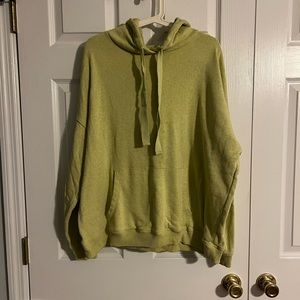 AE Amazing soft hoodie size L, runs over size.